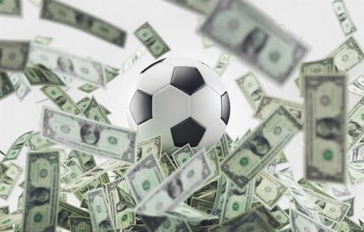 Hot bonuses and high cashback for football players...